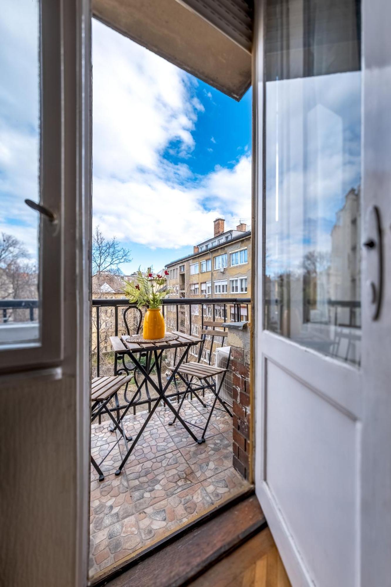 Balzac Apartment Budapest Esterno foto