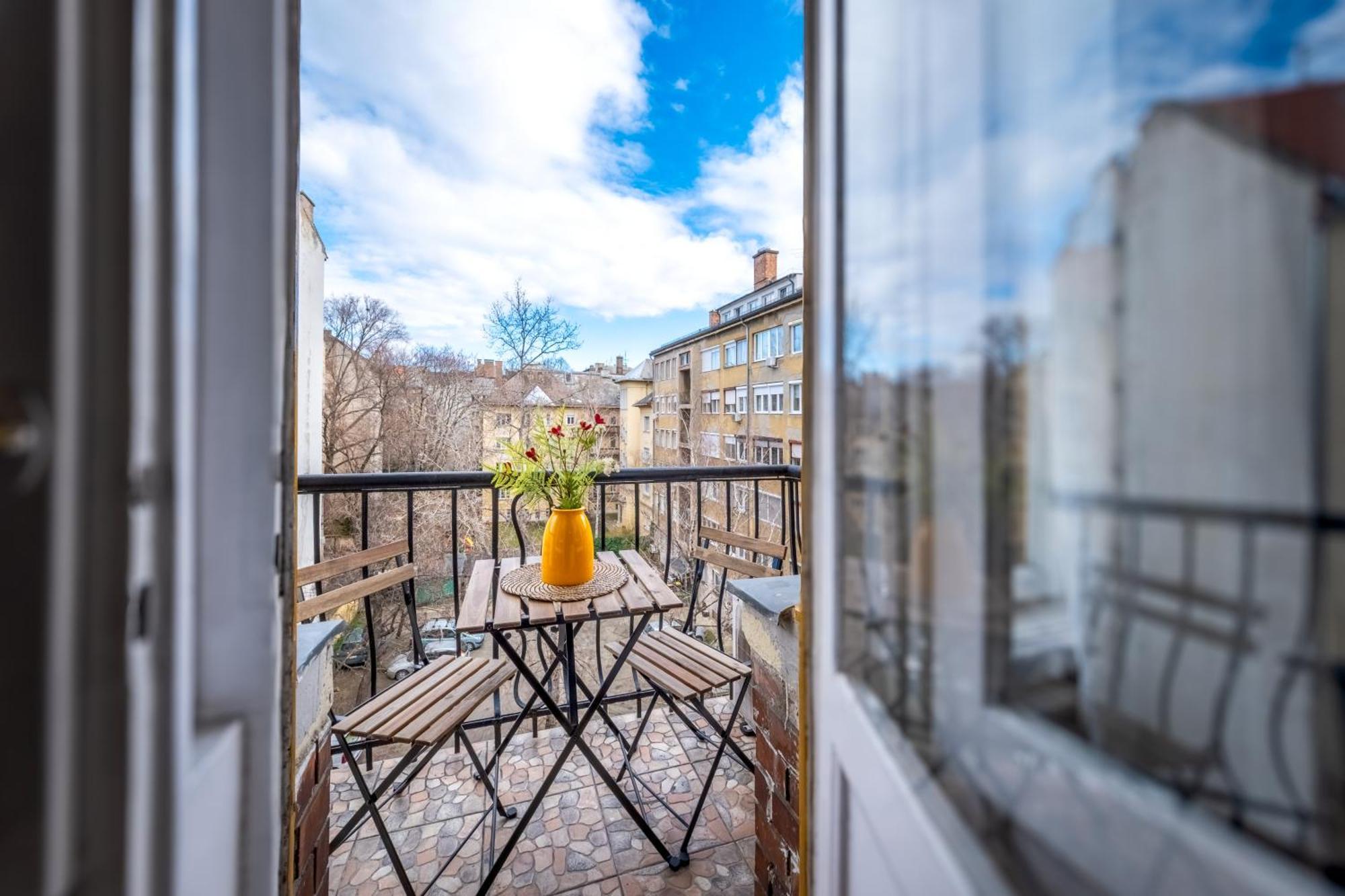 Balzac Apartment Budapest Esterno foto
