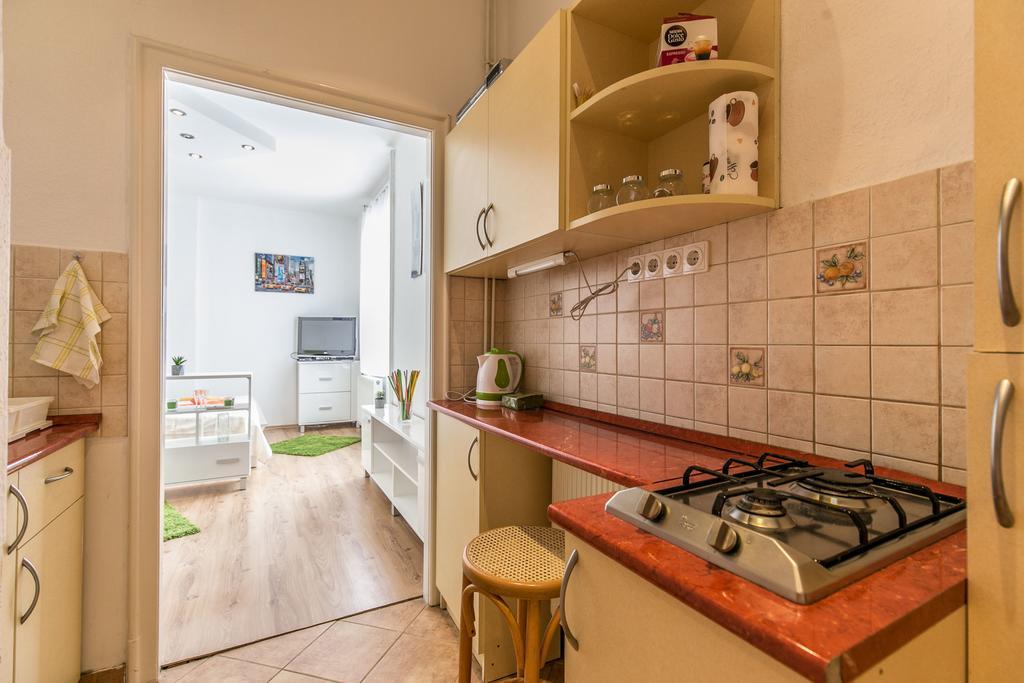 Balzac Apartment Budapest Esterno foto