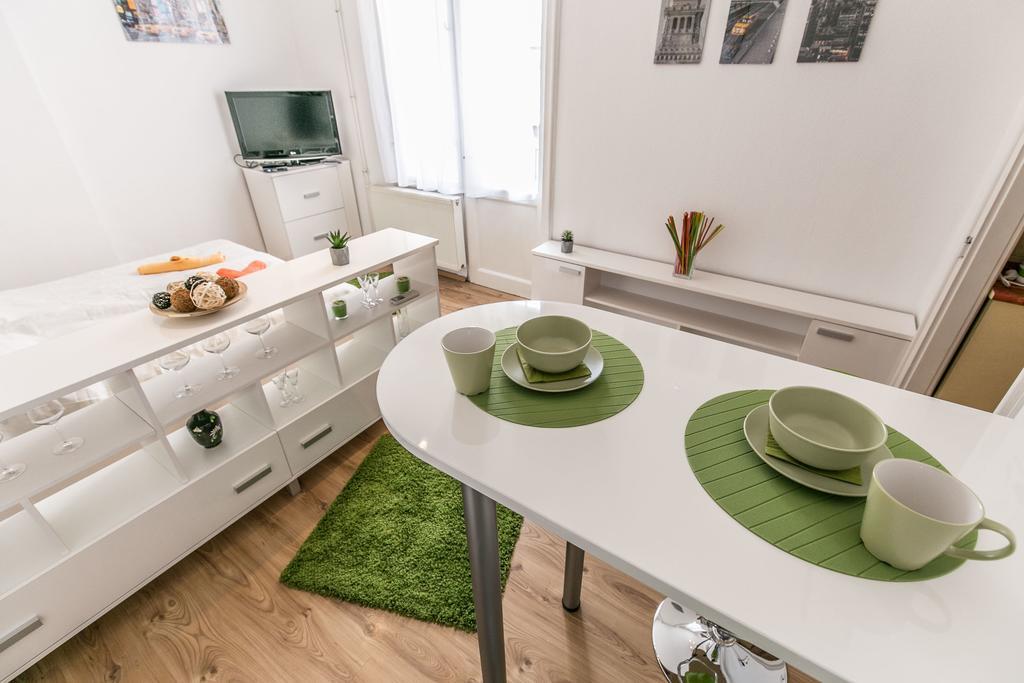Balzac Apartment Budapest Esterno foto
